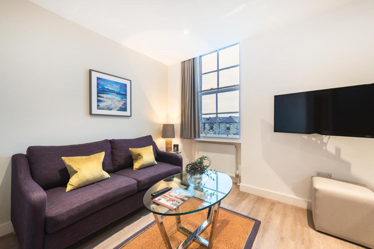 One-Bedroom Apartment,917591440:JPEG