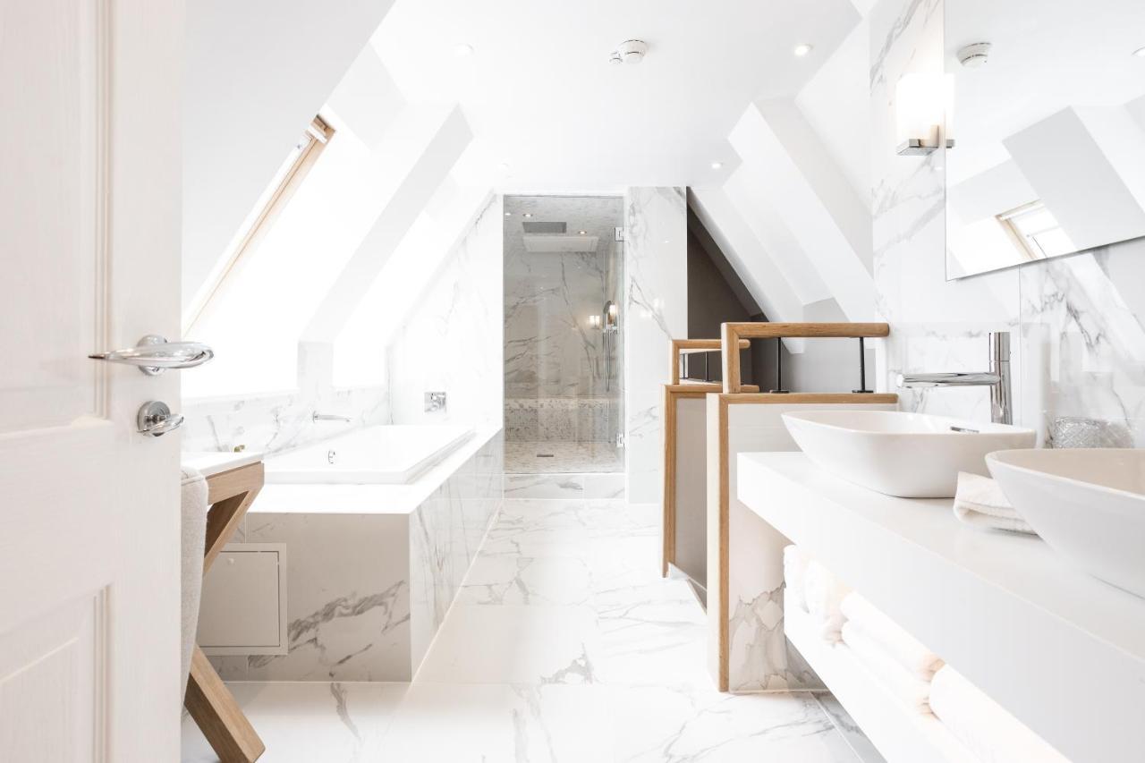 Penthouse Suite,1209888919:JPEG