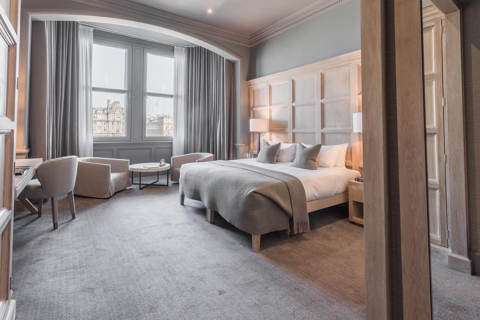 Director Twin or Double Room City View