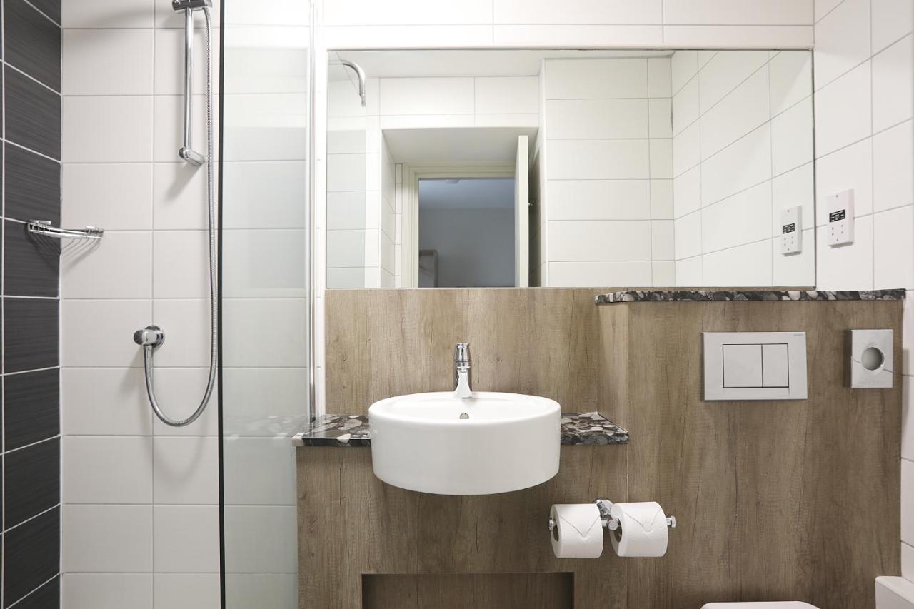 Studio Apartment,1319295592:JPEG