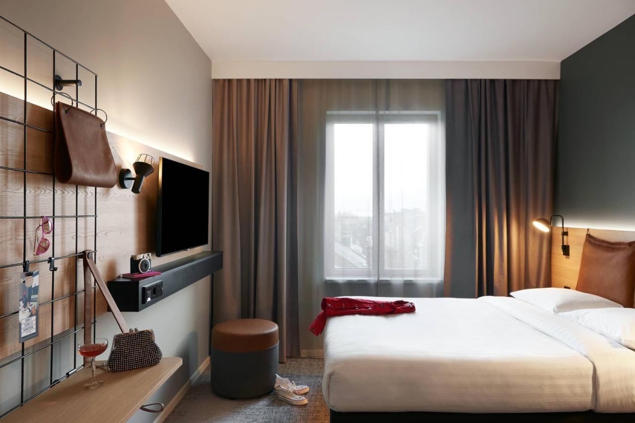 Moxy Lookout Queen room,1392878189:JPEG