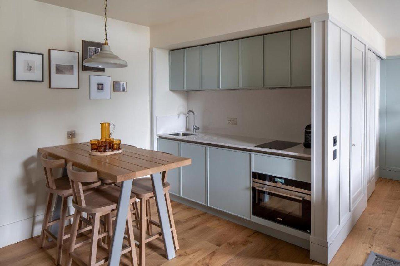 Deluxe Open Plan Apartment,1458657916:JPEG