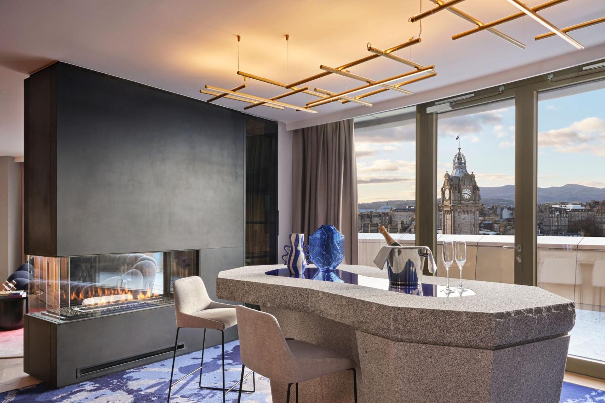 Penthouse City View