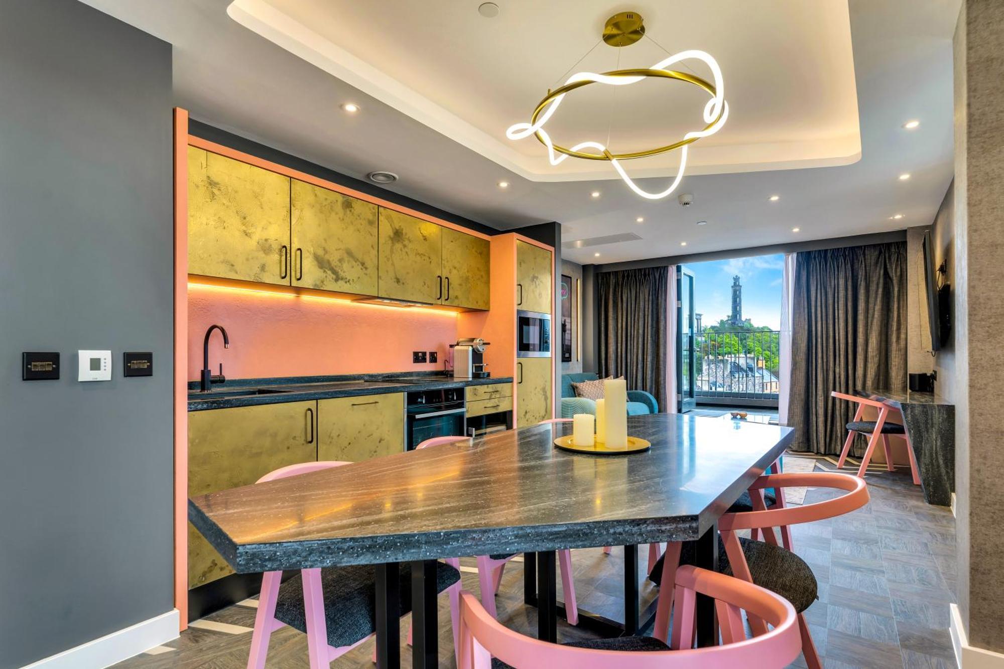 The Bonnie Suite