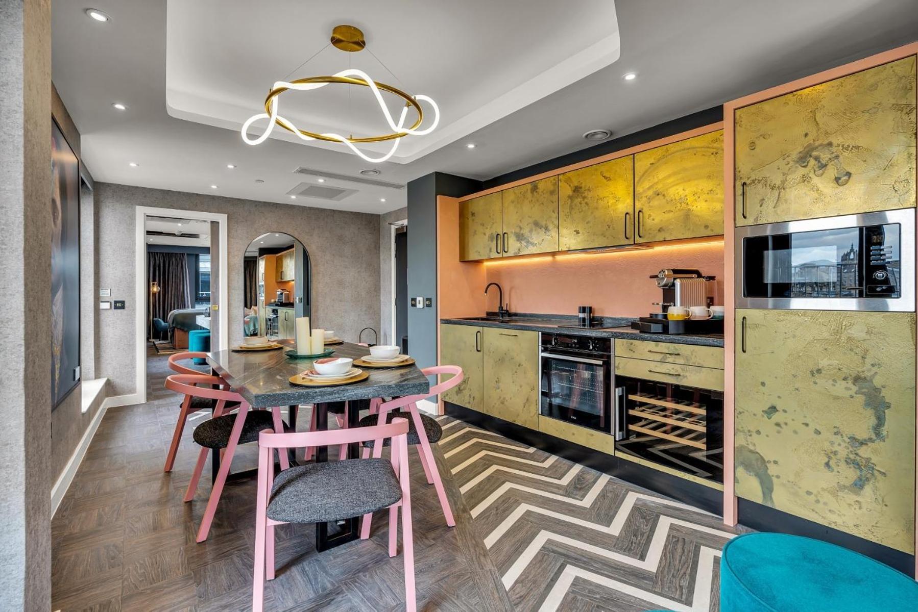 The Bonnie Suite