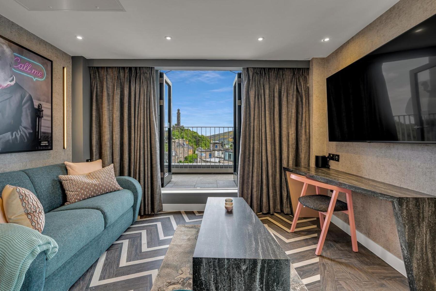 The Bonnie Suite