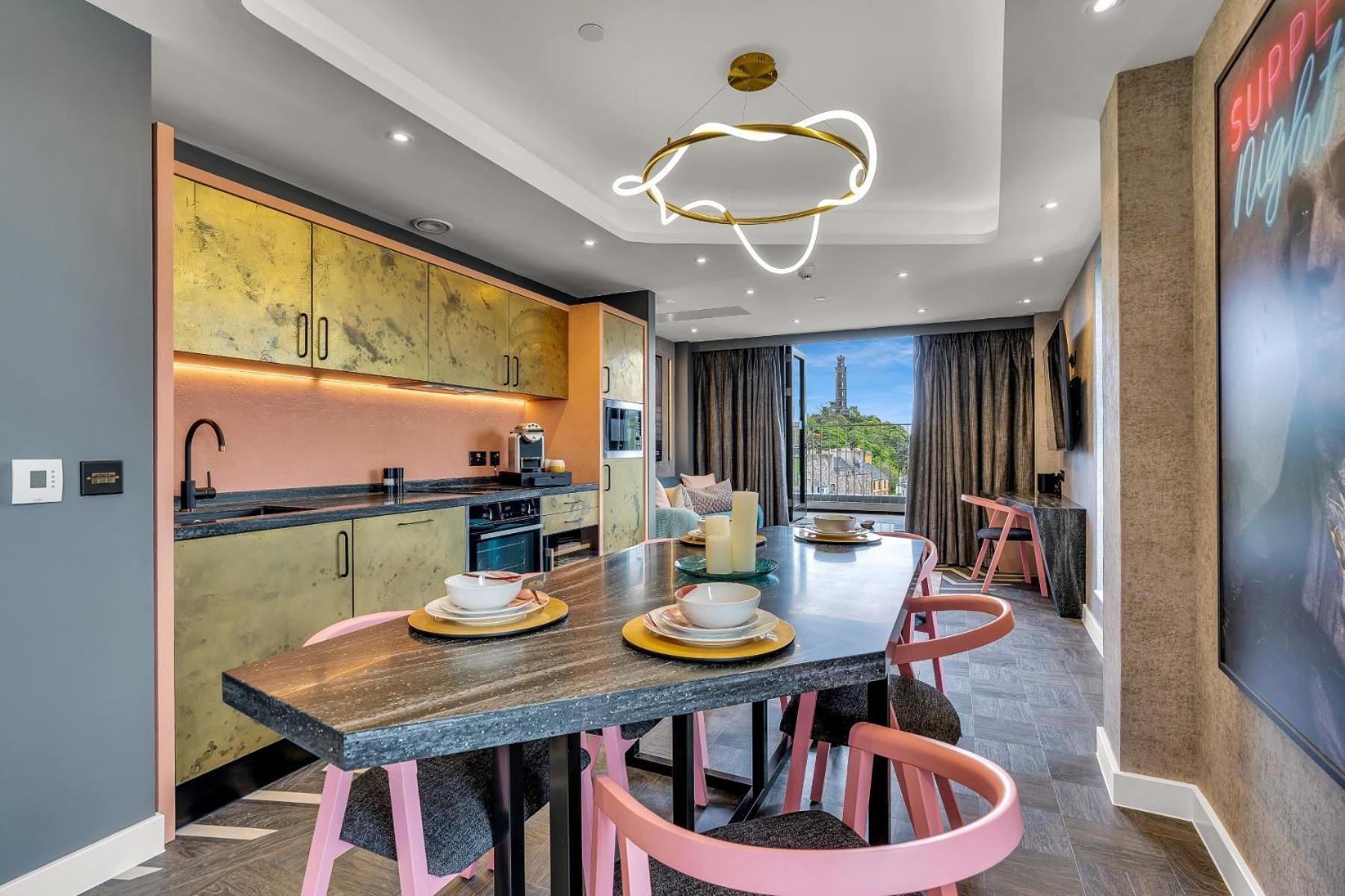 The Bonnie Suite