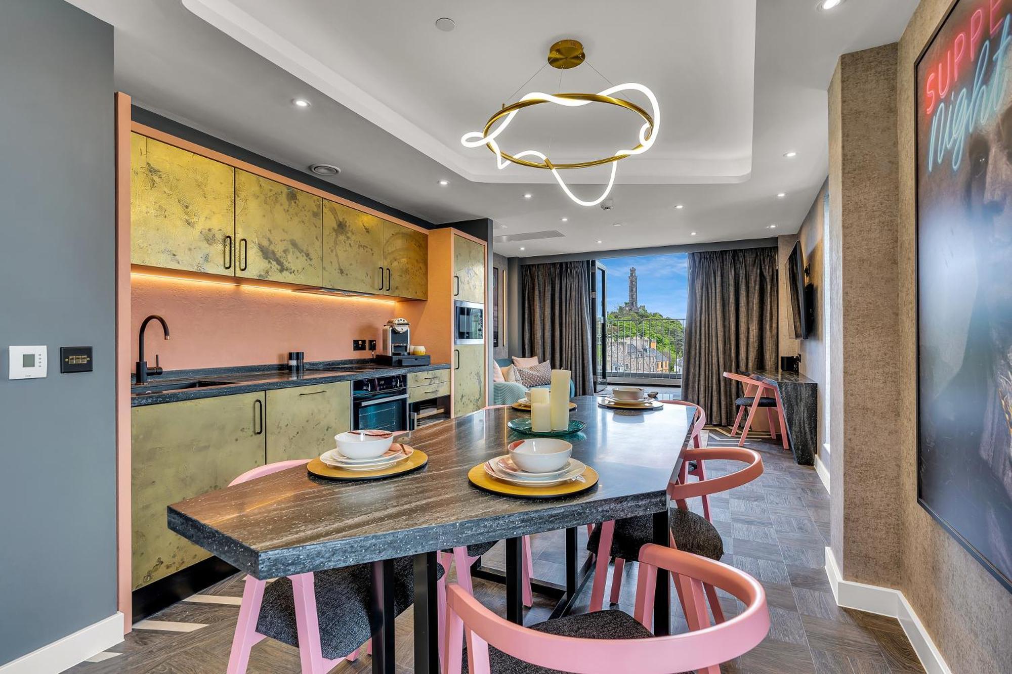 The Bonnie Suite