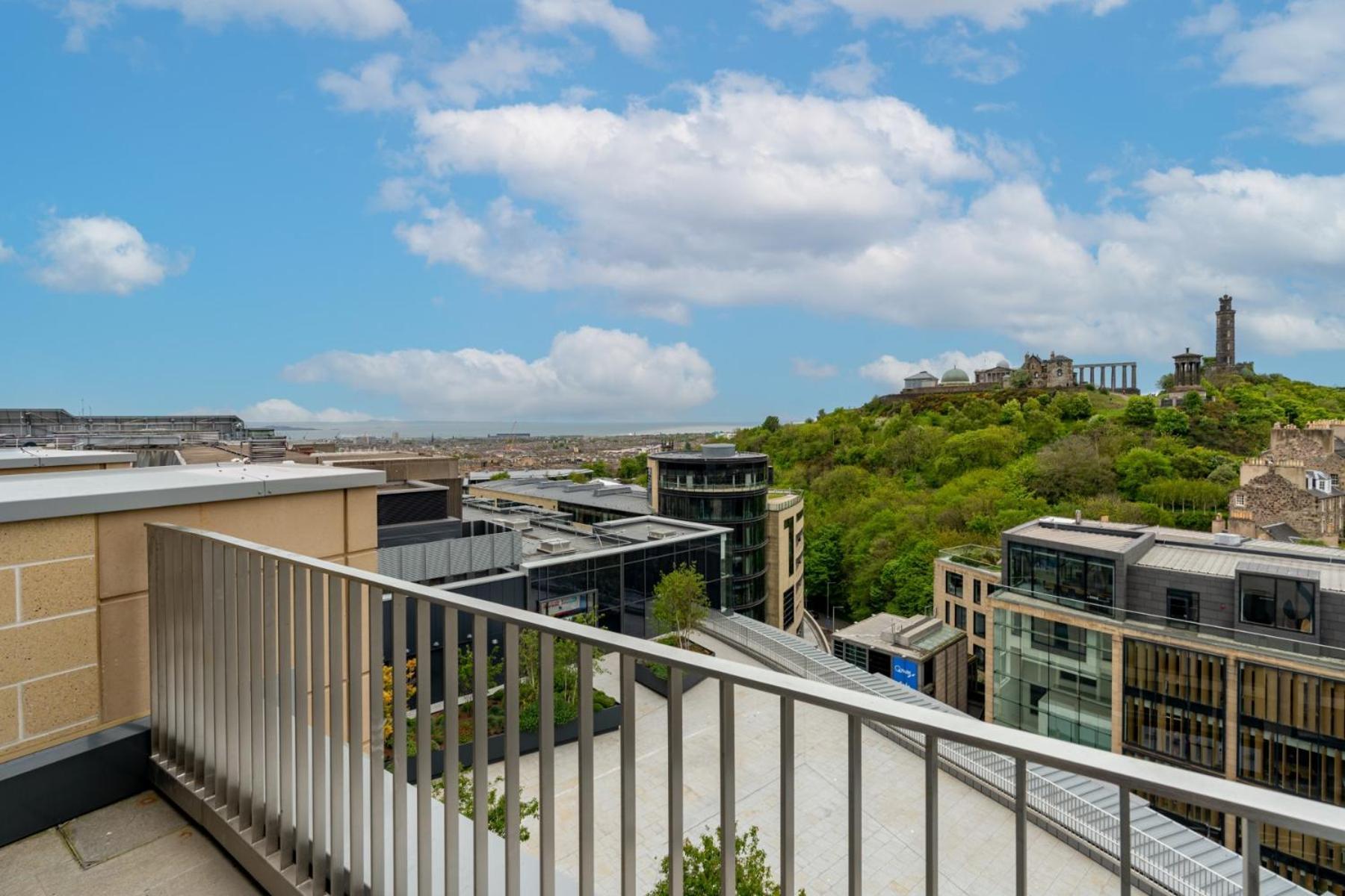 Vantage Balcony Studio