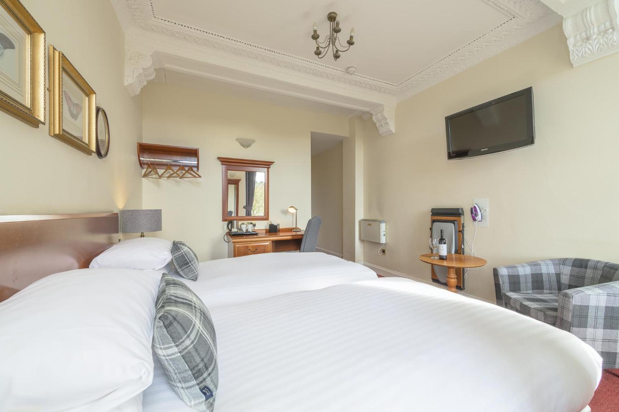 Standard Twin Room Princes Street View