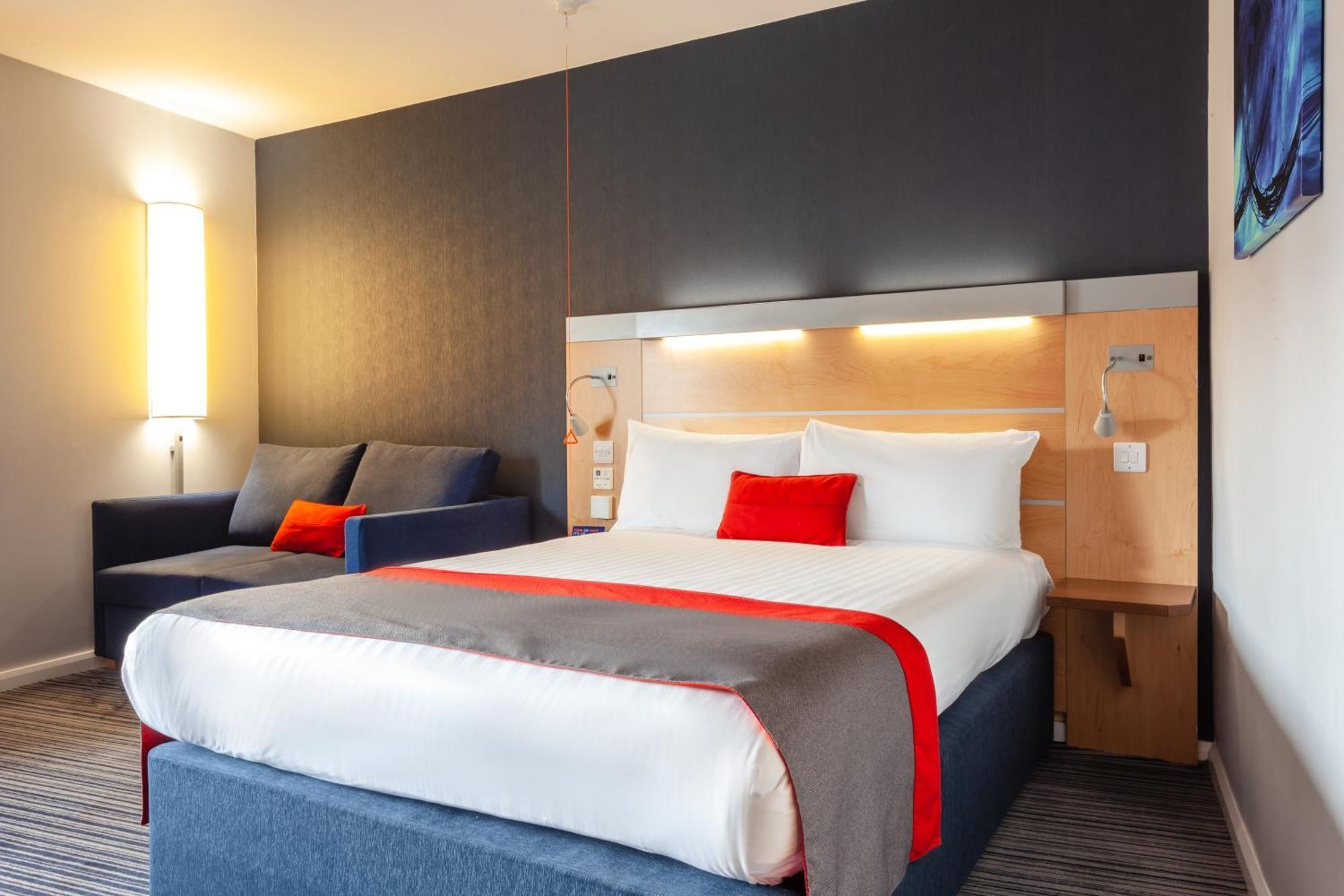 Standard Double Accessible Room Hot
