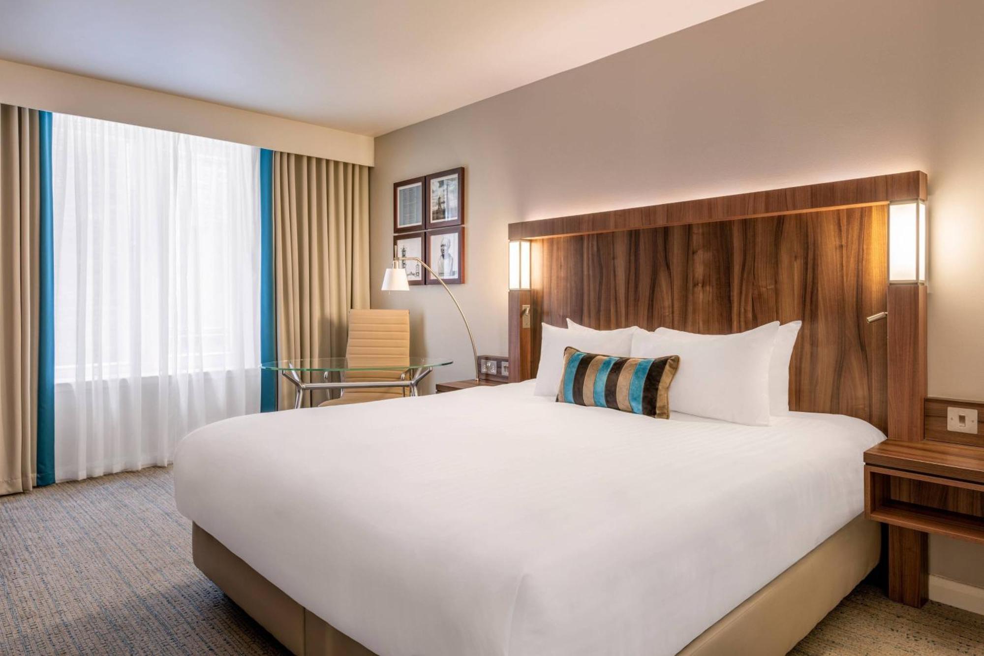 Guest Room 1 King