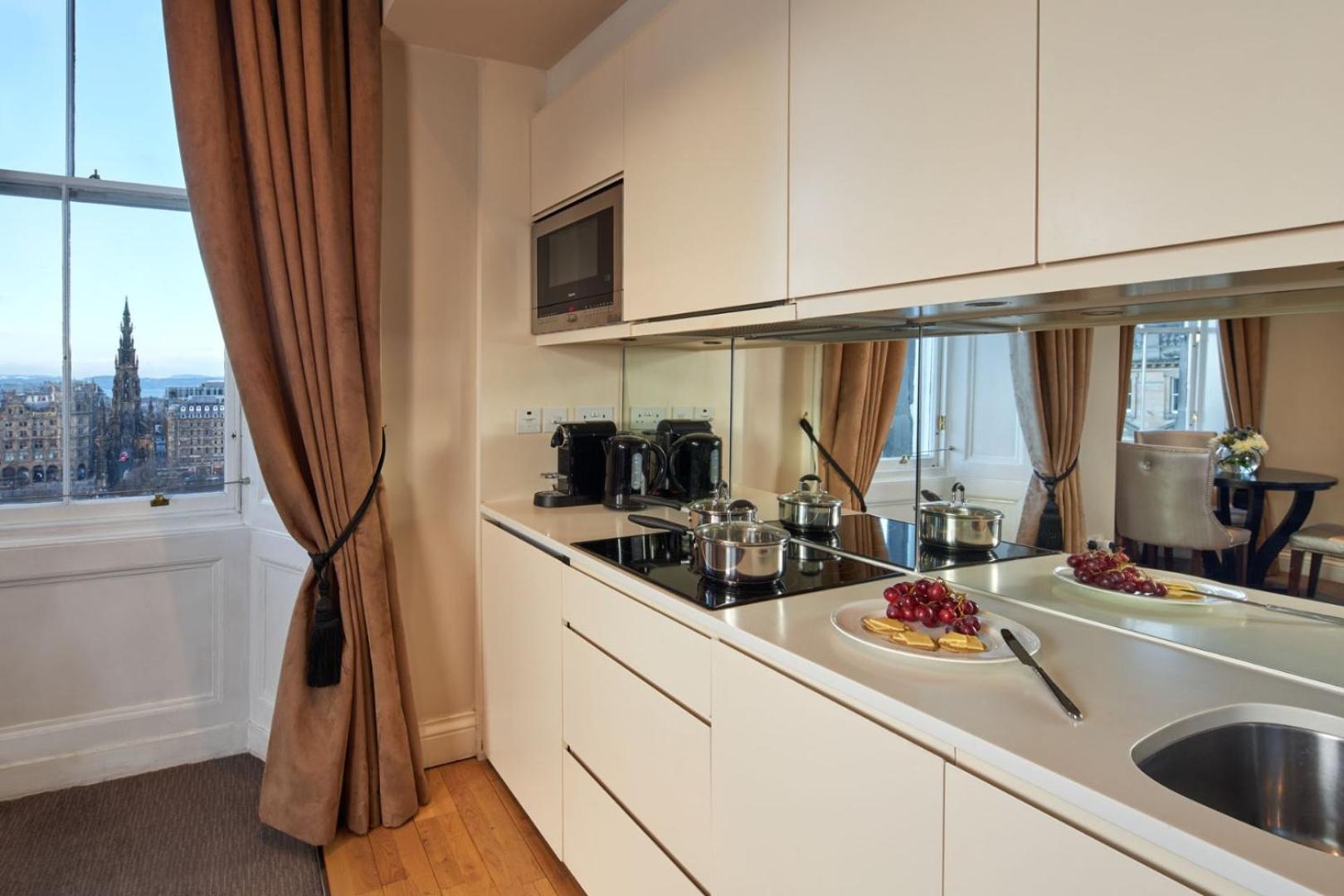 One Bedroom Premier City View