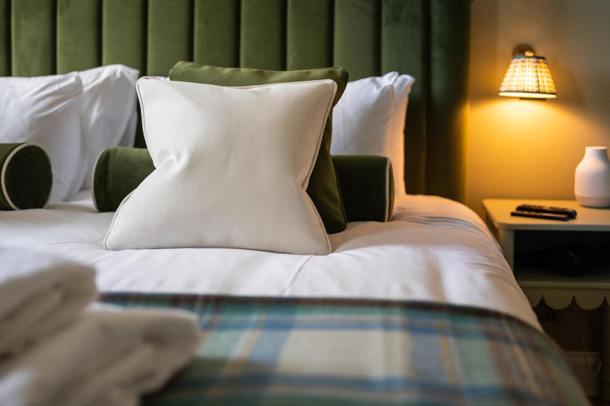 King Room with Private External Bathroom (2nd Floor - Upper Level)