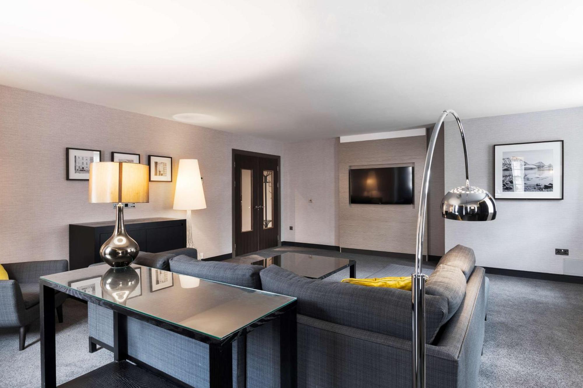 Royal Mile Suite