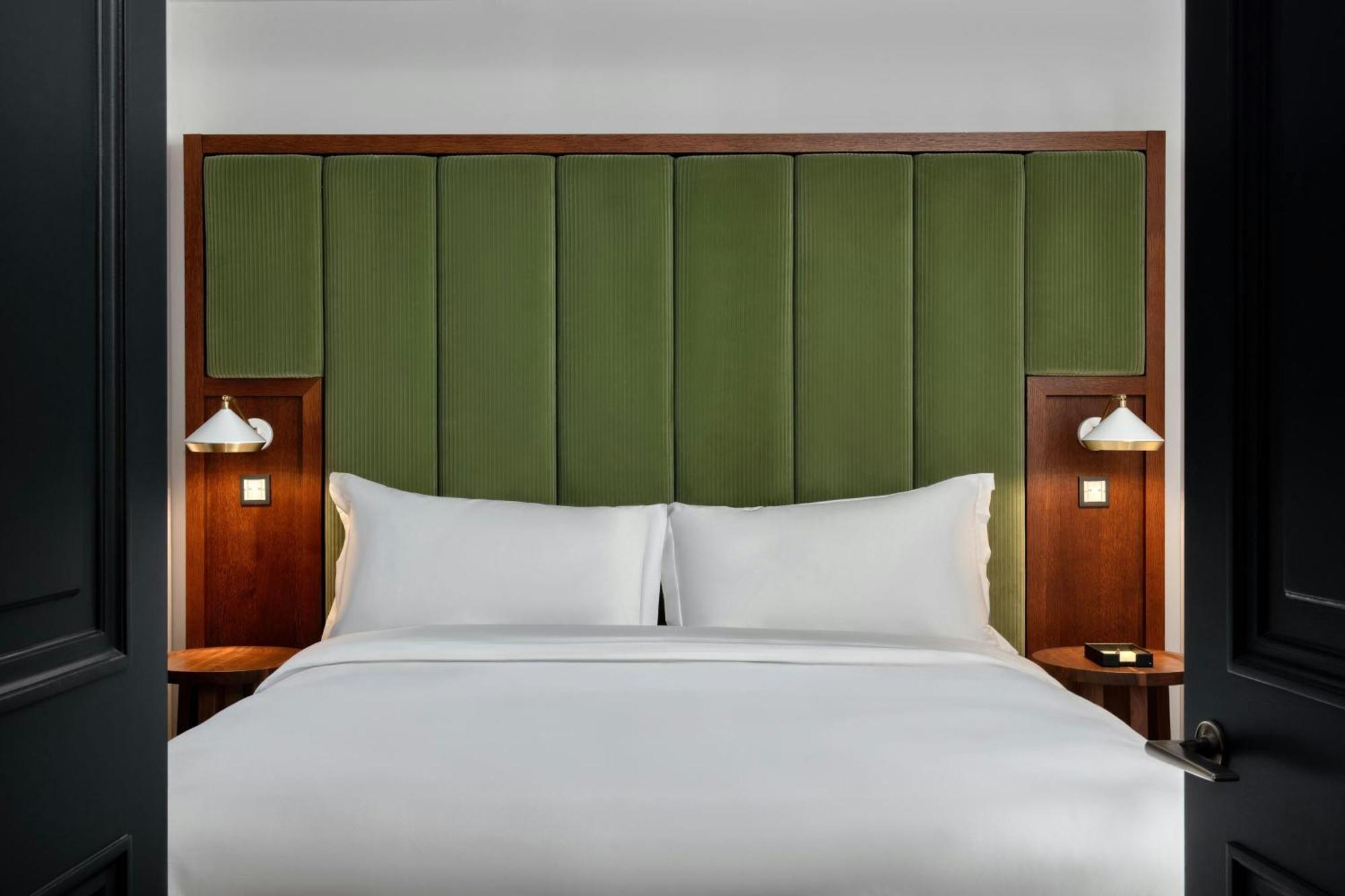One-Bedroom Suite with King or Double Bed