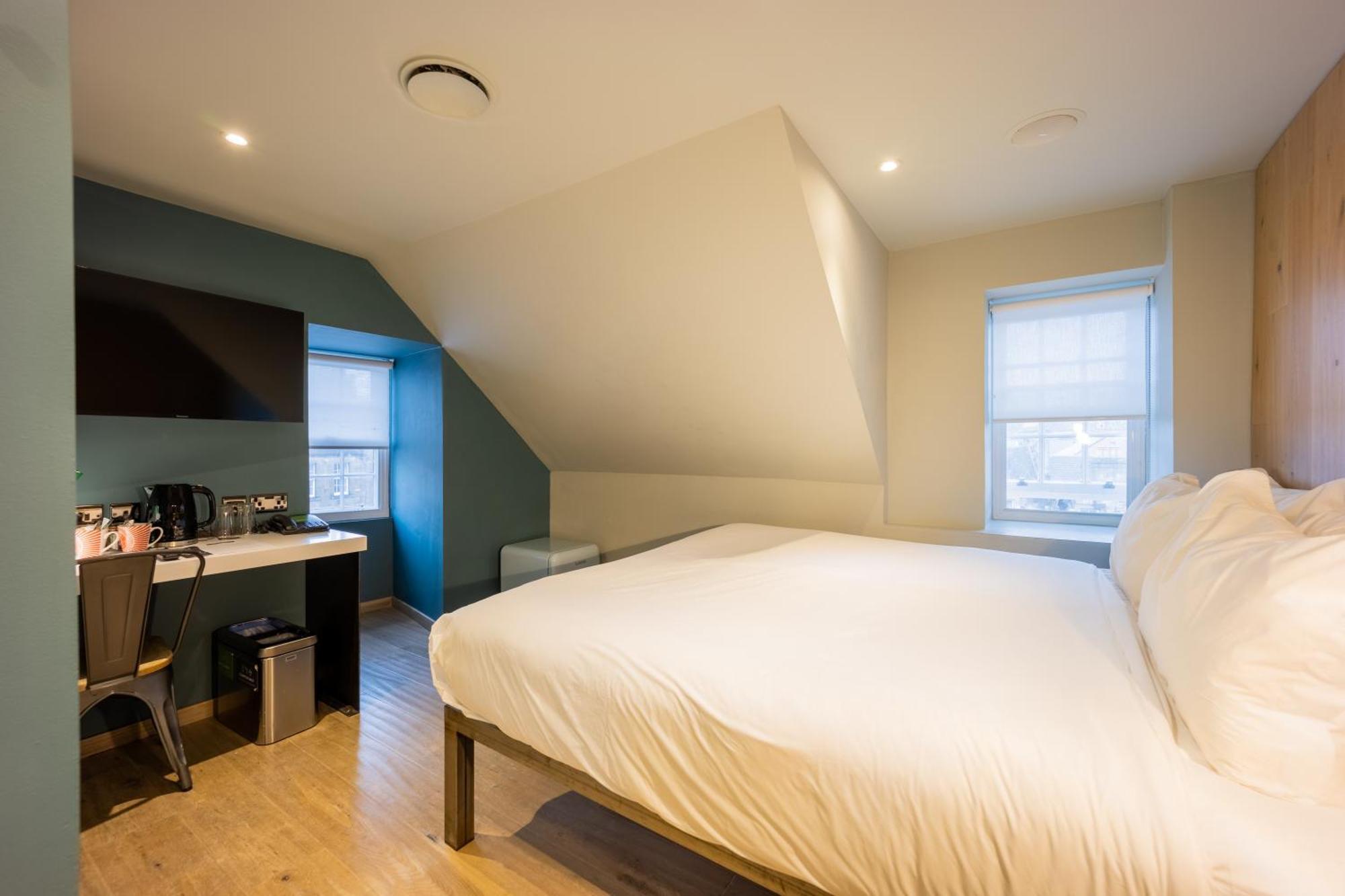 Comfy Twin or Double Room
