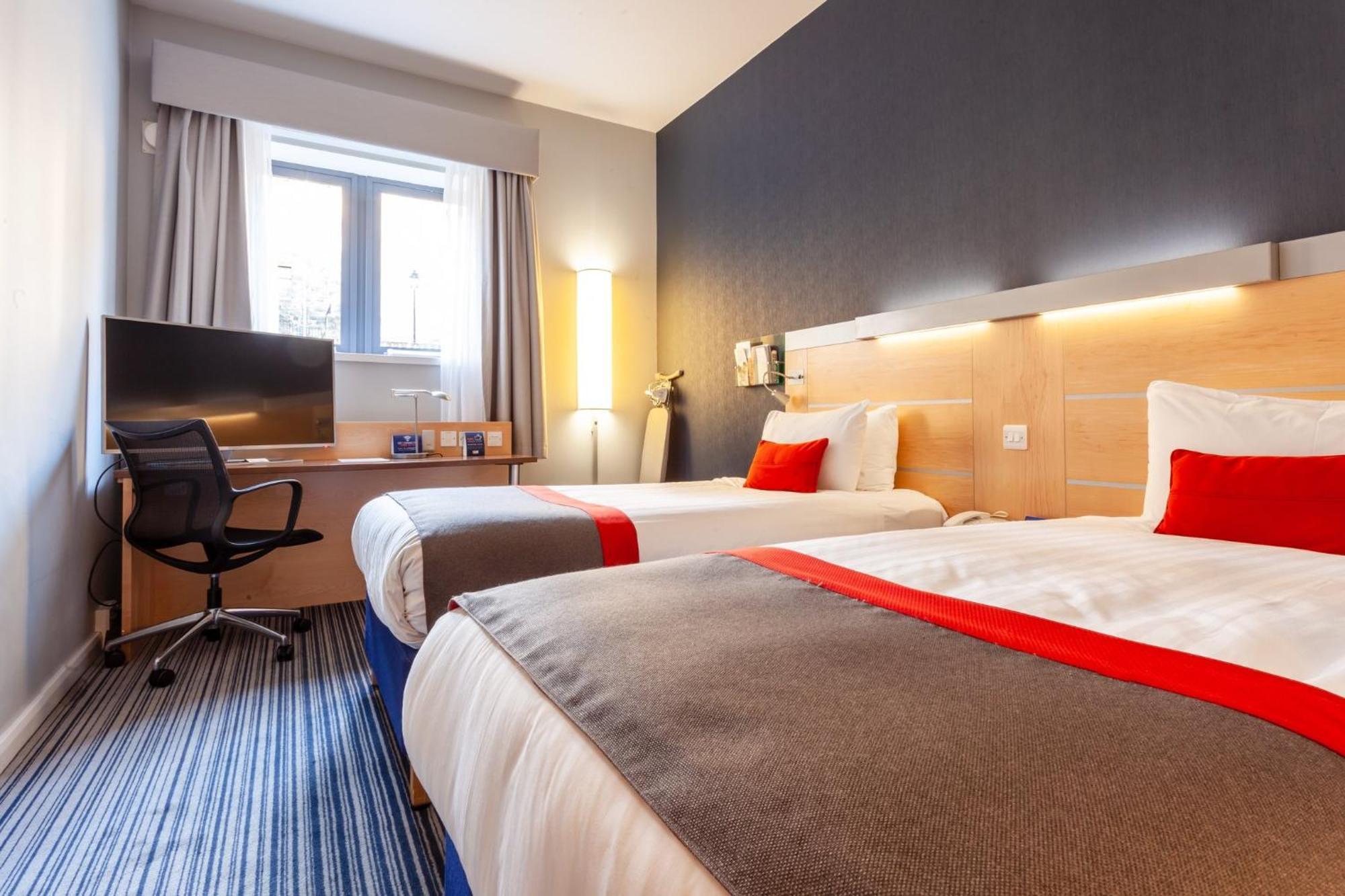 Standard Twin Room Hot