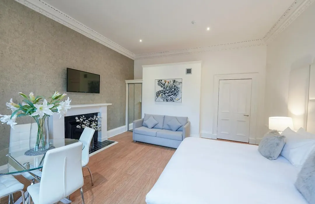 Hanover 71 Suites-1