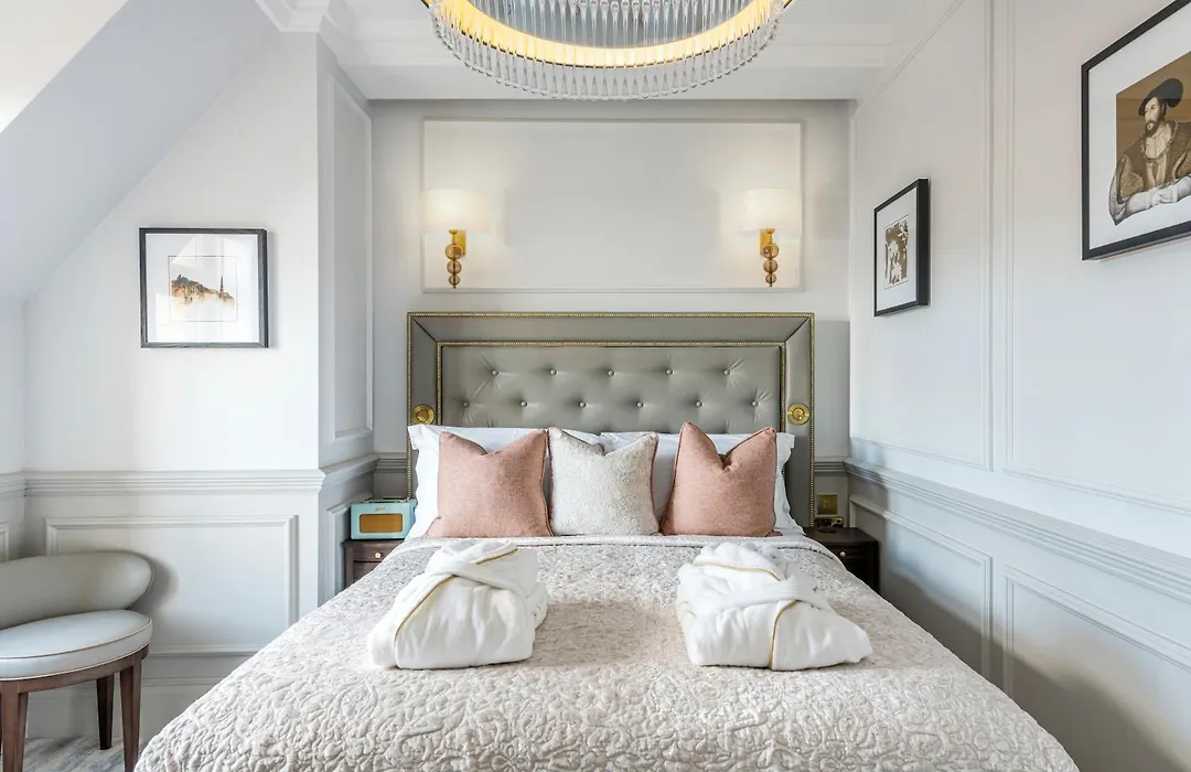 Righ Residences - George Street-1