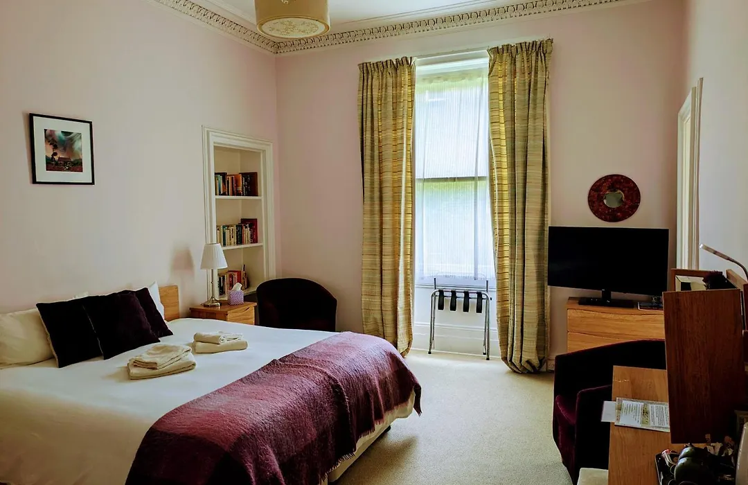 Mccrae'S Bed And Breakfast-1