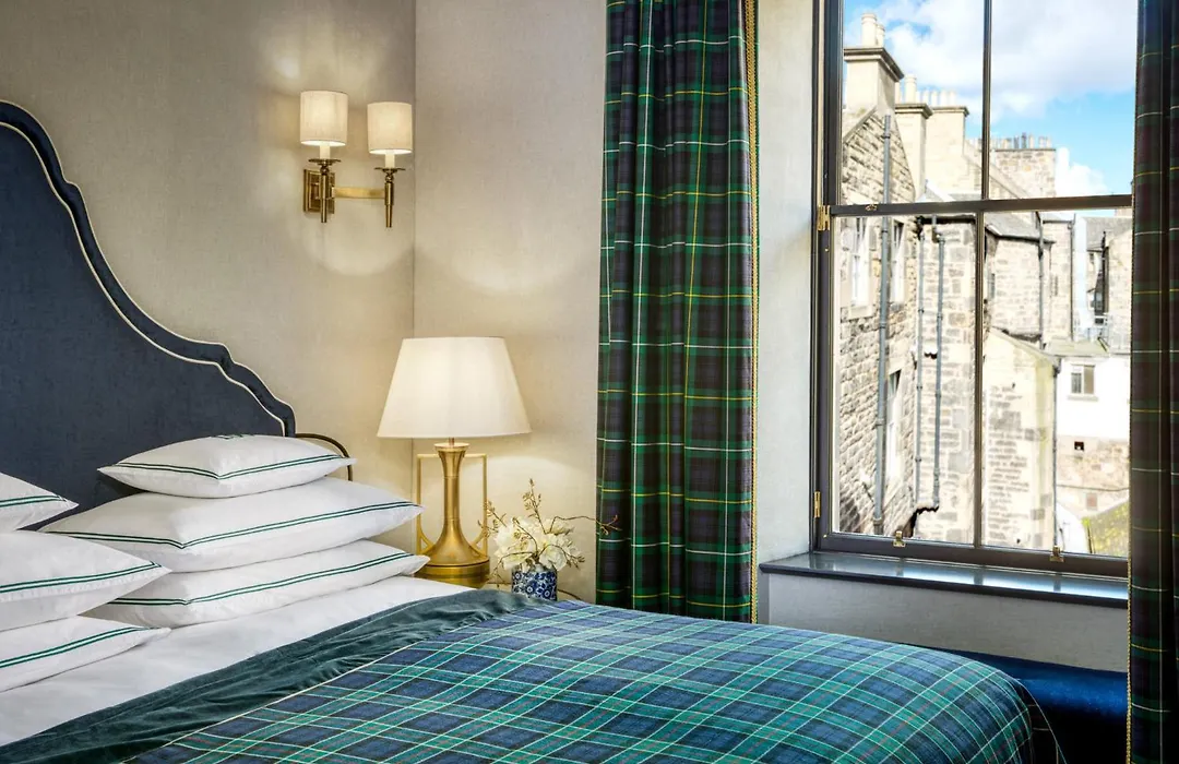 100 Princes Street-1