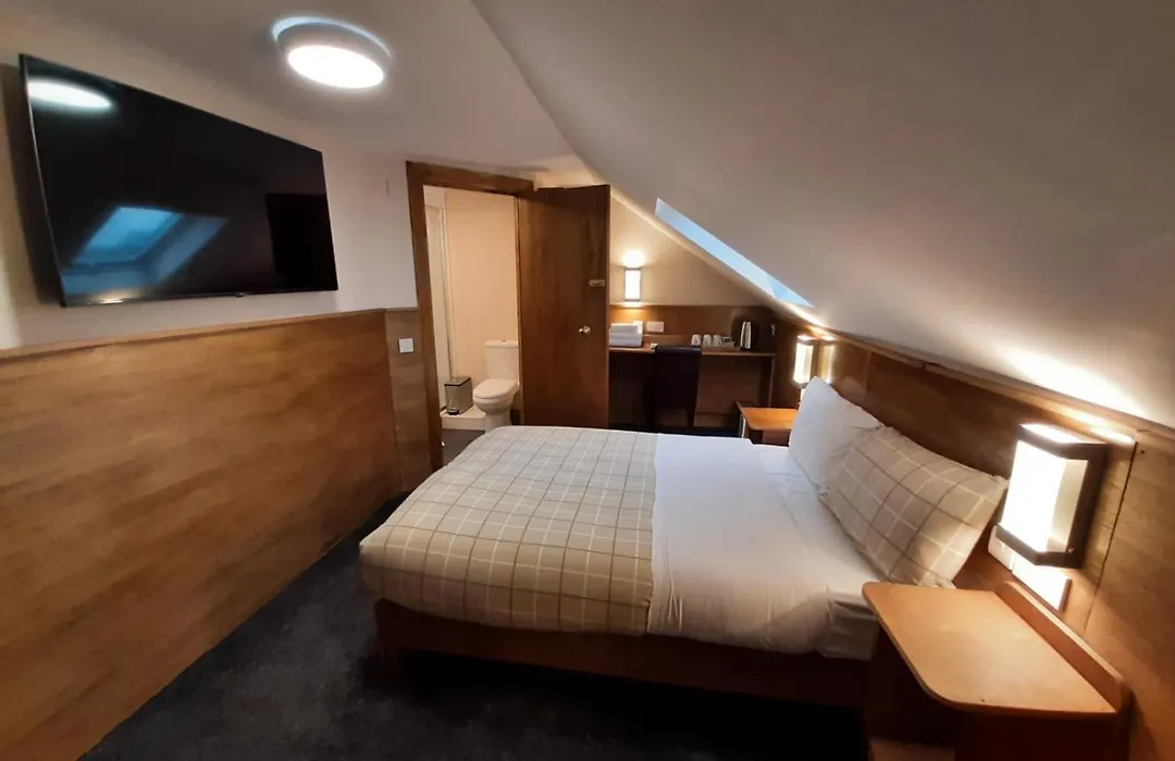 Adelphi Hotel-1