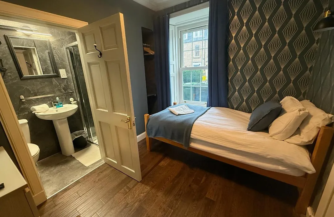 Balmore Guest House-1