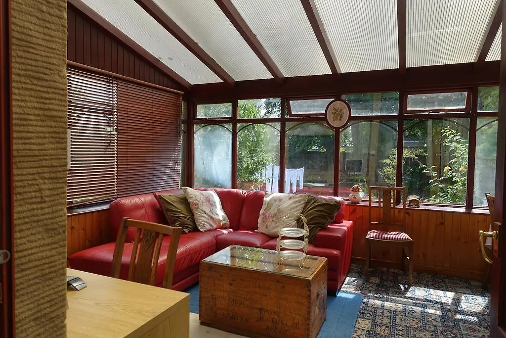Ashgrove House-1