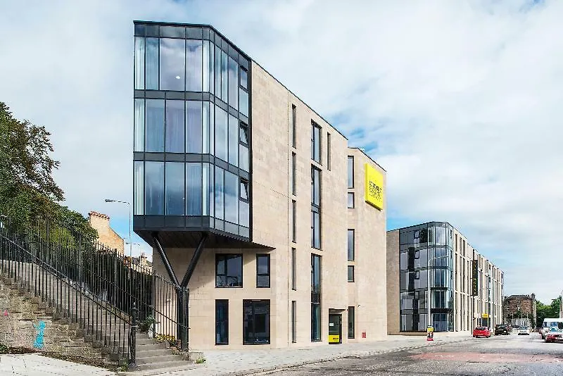 Destiny Student - Holyrood-1