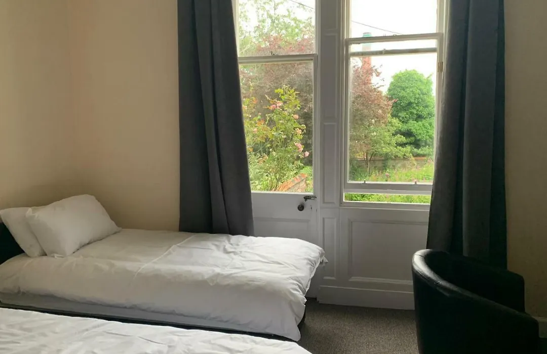 Mayfair Guest House-1