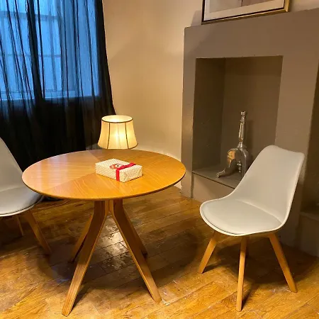 Queen Street Boutique Suites-2