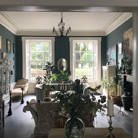 A Room In The City - West-3