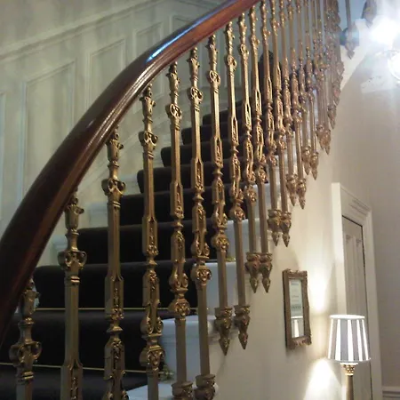 Highfield Guest House-3