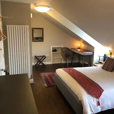 Sheridan Guest House-3
