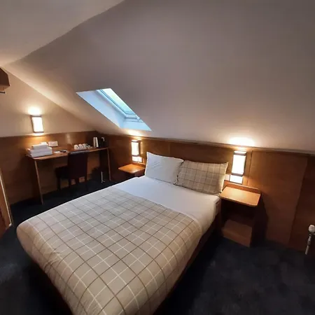 Adelphi Hotel-2