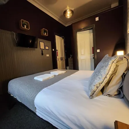 Frederick Douglass - Rooms In The City-2