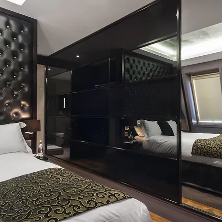 Le Monde Hotel-3