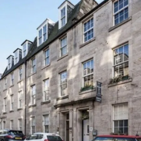 Edinburgh Central Rooms-2