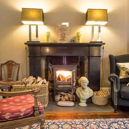 Six Brunton Place Guest House-3