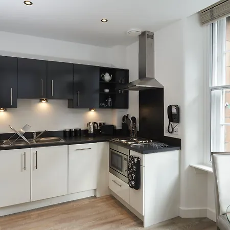 Braid Apartments By Mansley-2