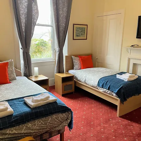 Airdenair Guest House-3