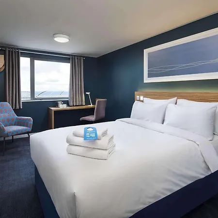 Travelodge Edinburgh Central Waterloo Place-2