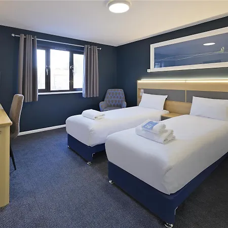 Travelodge Edinburgh Dreghorn-3