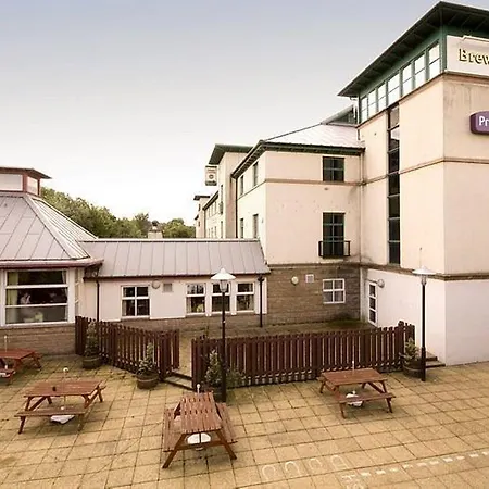 Premier Inn Edinburgh-3