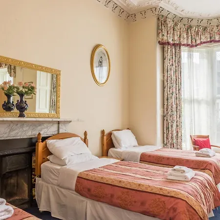 Menzies Guest House-3