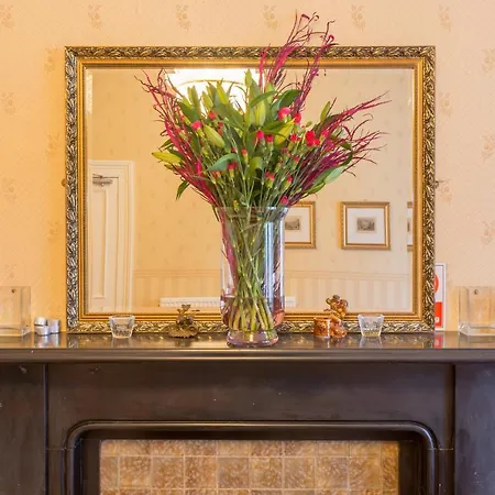 Menzies Guest House-3