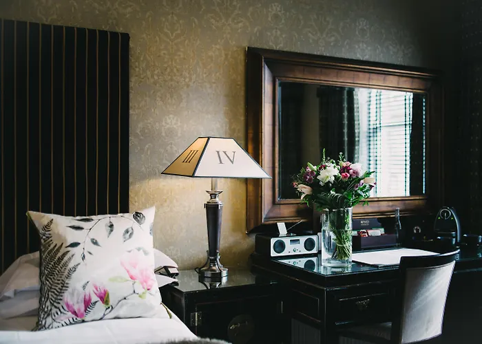 Hotels in EdinburghNira Caledonia