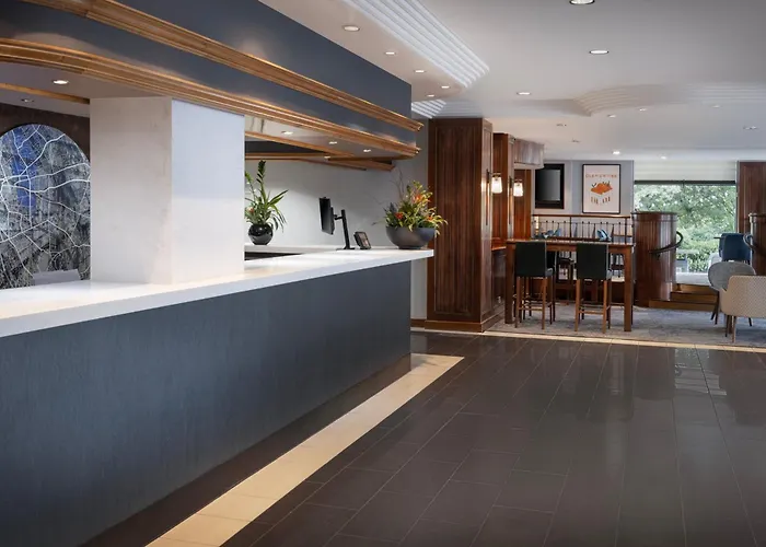 Hotels in EdinburghDelta s By Marriott