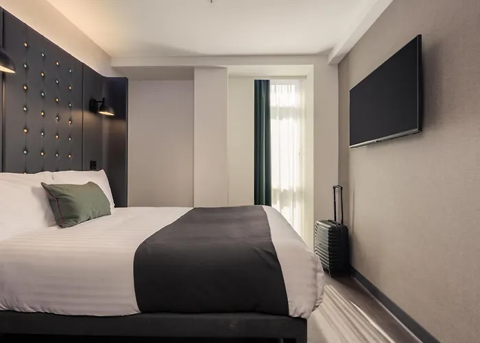 Point A Hotel Edinburgh St Andrew Square